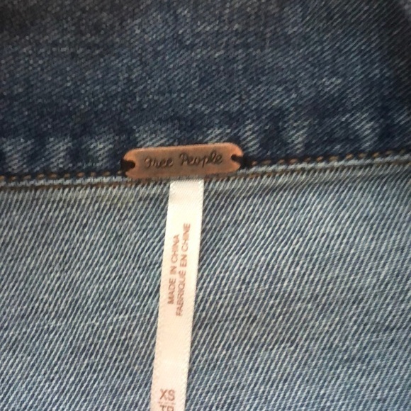 Free People Cypress Distressed Denim Jacket XS - Picture 5 of 10